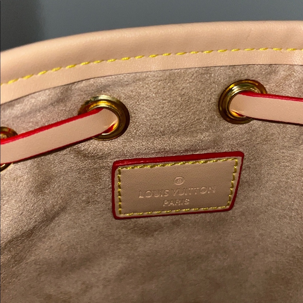 Multicolor Bucket Bag - Picture 4 of 4